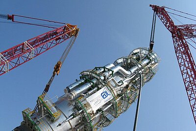 Einhub der Vakuumkolonne