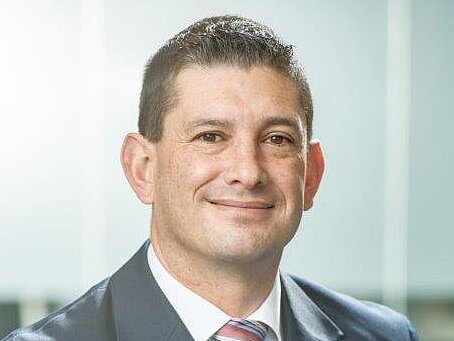 {data.poerner2025_zitat_bild -> f:first().alternative}